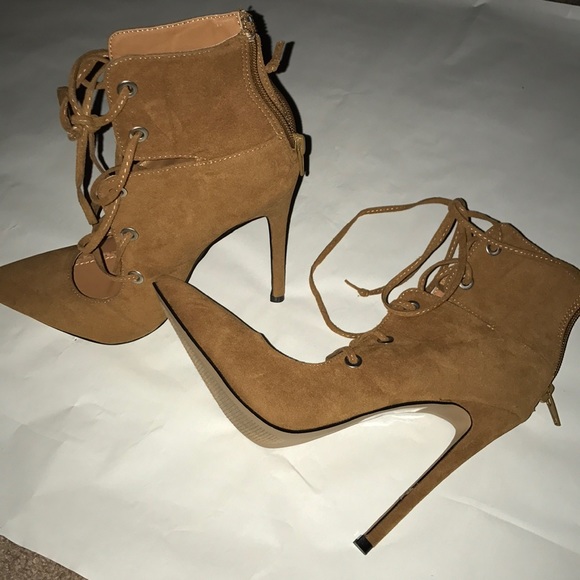 Camel Colored HeeLs - Picture 2 of 2
